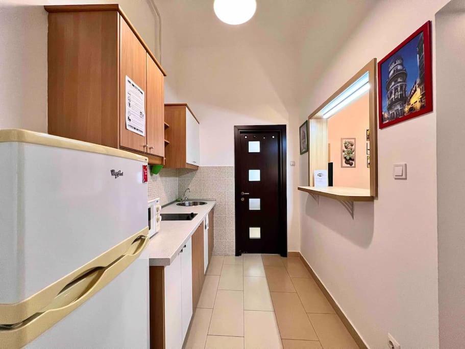 City Heart Cozy With 2ppl/wifi Apartment
