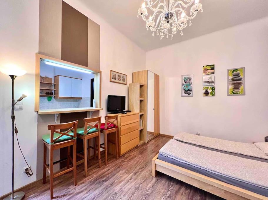 Apartment City Heart Cozy With 2ppl/wifi *