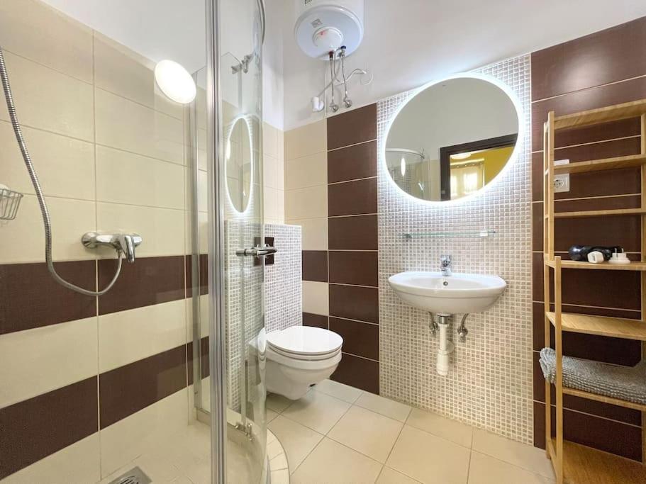 City Heart Cozy With 2ppl/wifi Apartment